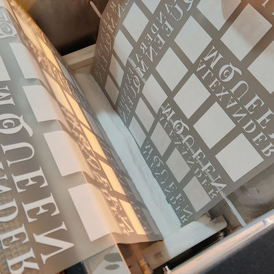 Bom preço Papel de transferência por grosso 60 cm 30 cm Pet Duplo Lado Matte Dtf Film Roll para impressora DTF on-line